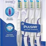 Oral B 3D White Luxe 4 Count ( Pack of 1) Pulsar Battery Powered Toothbrushes